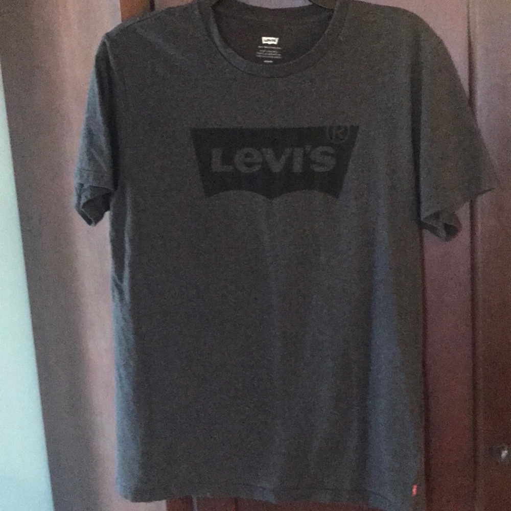 Levi’s short sleeve shirt